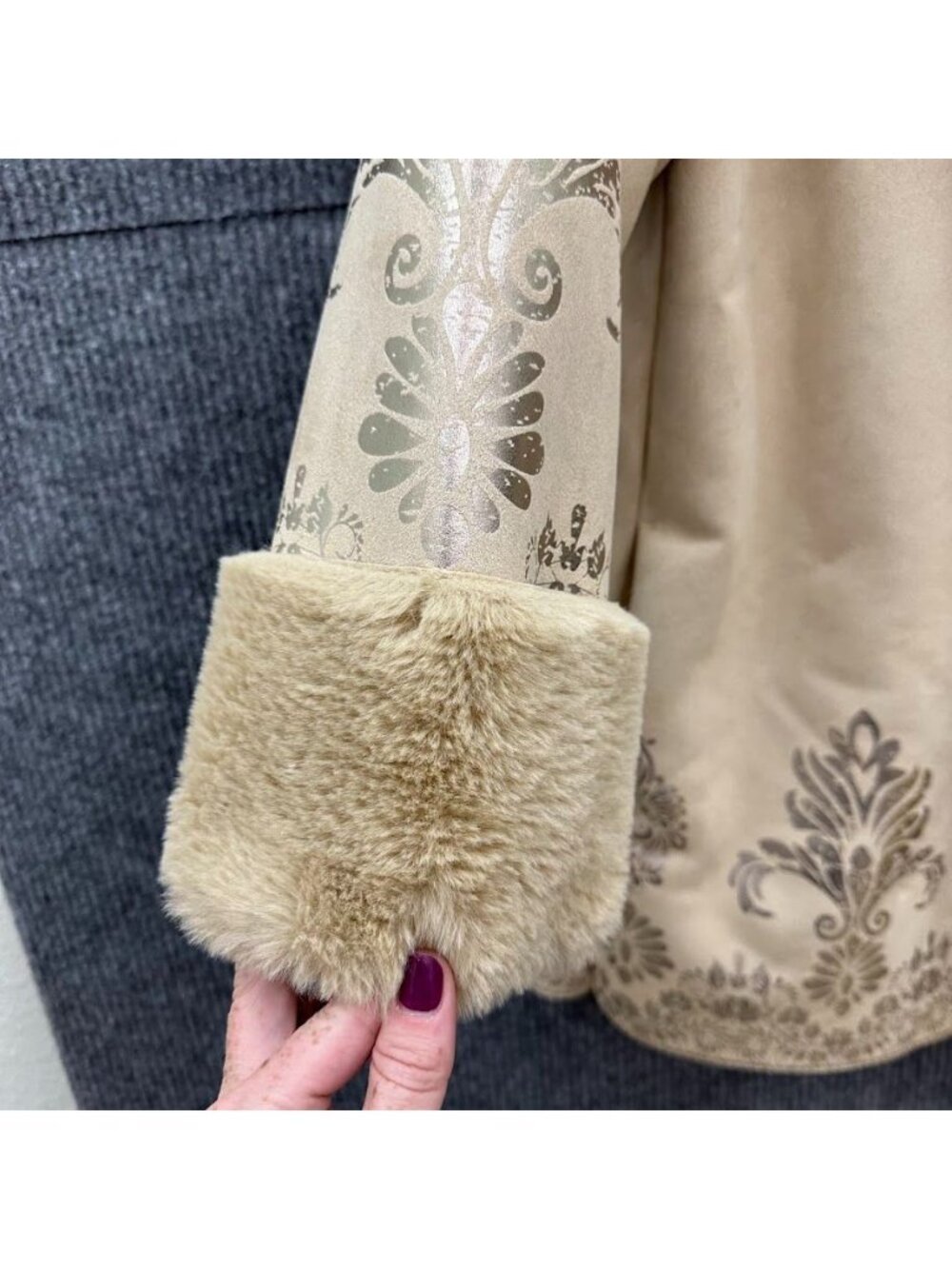 Soft Surroundings Brigitta Coat Embroidered Faux Fur Lined Womens Plus Size 1X - Picture 5 of 8